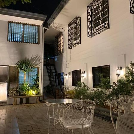 Courtyard Hotel Pasay Dış mekan fotoğraf