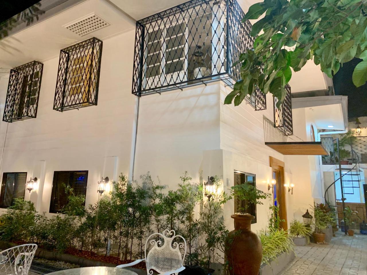 Courtyard Hotel Pasay Dış mekan fotoğraf