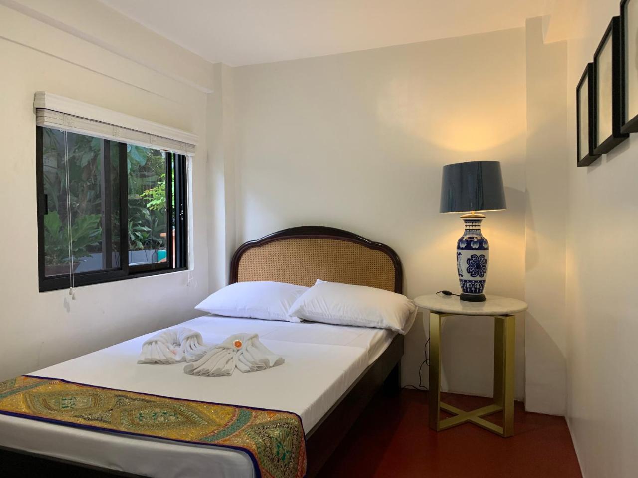 Courtyard Hotel Pasay Dış mekan fotoğraf